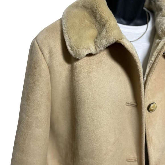 Tan Coat - Picture 3 of 4